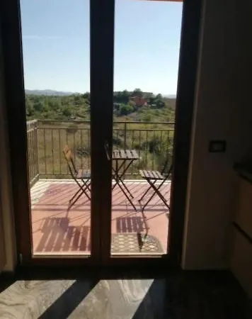 Incantevole Con Finiture Di Pregio Lejlighed Tito